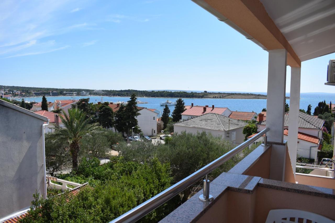 Apartmani Katica Novalja Exterior foto